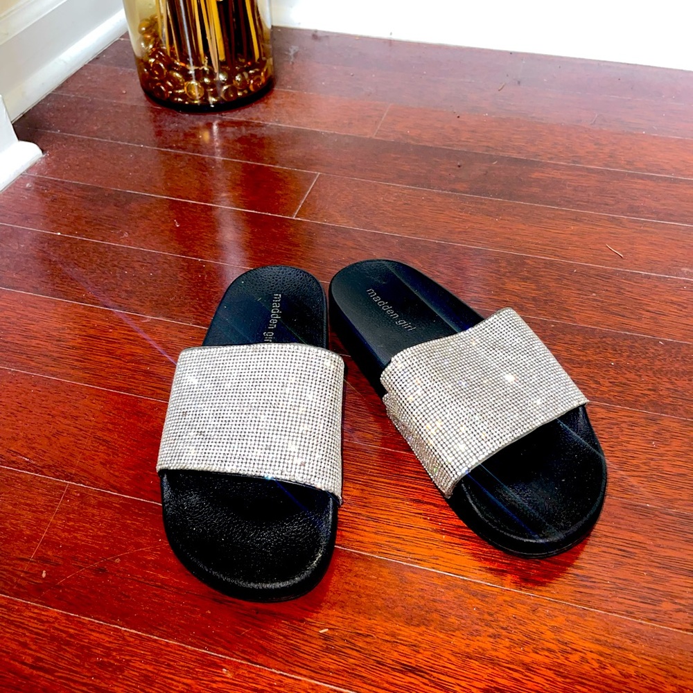 EUC Steve Madden Bling Slides